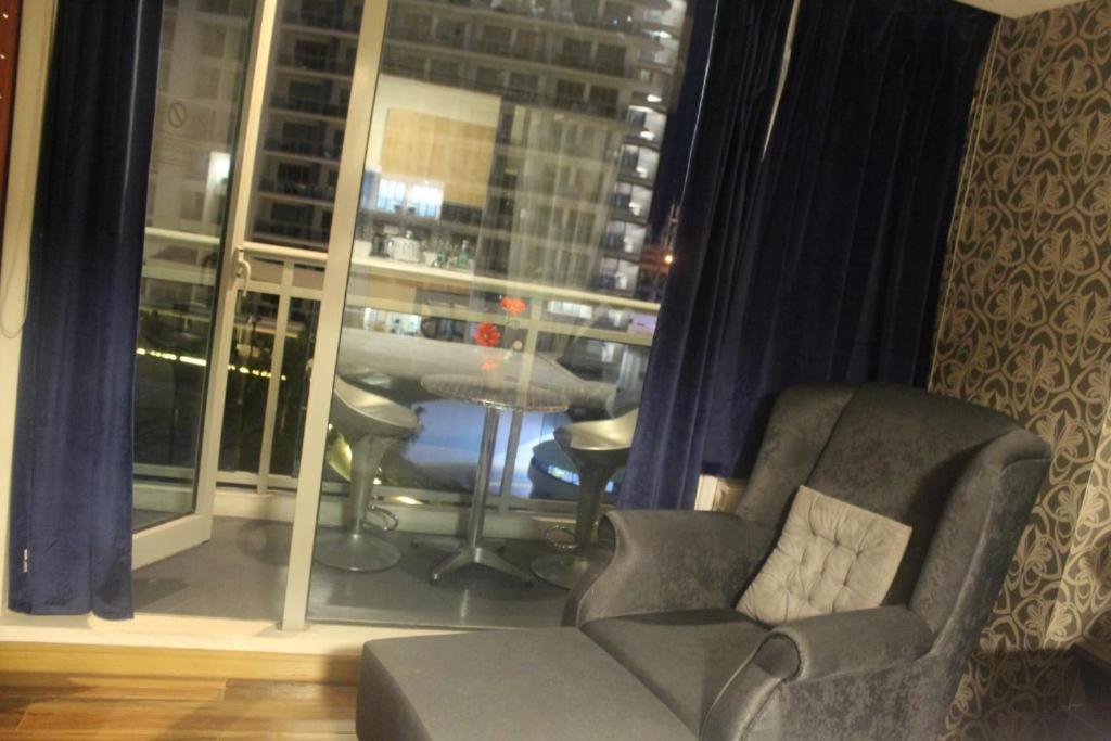 Azure Urban Resort A3 Near Airport Mall With Balcony Wavepool Manila Exterior photo